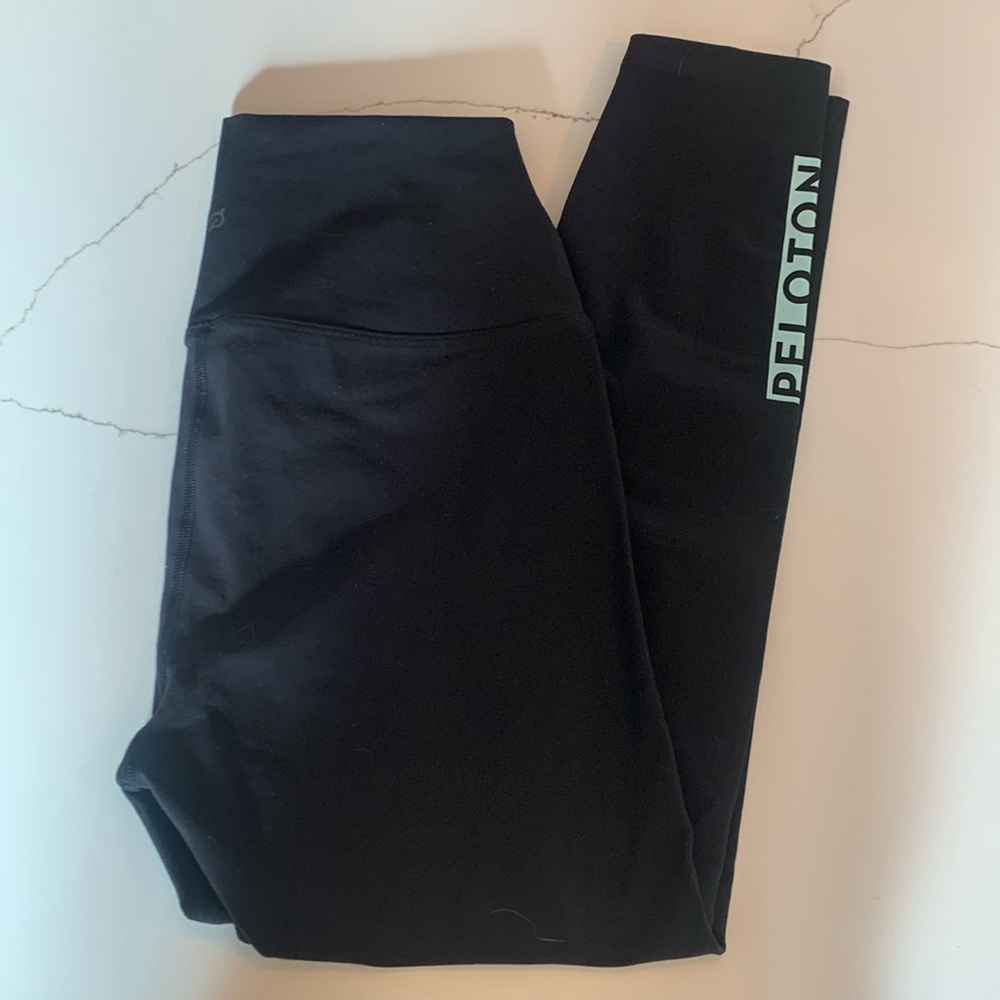 Peloton black leggings